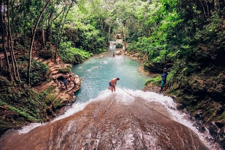Blue Hole and River Tubing Combo from Ocho Rios