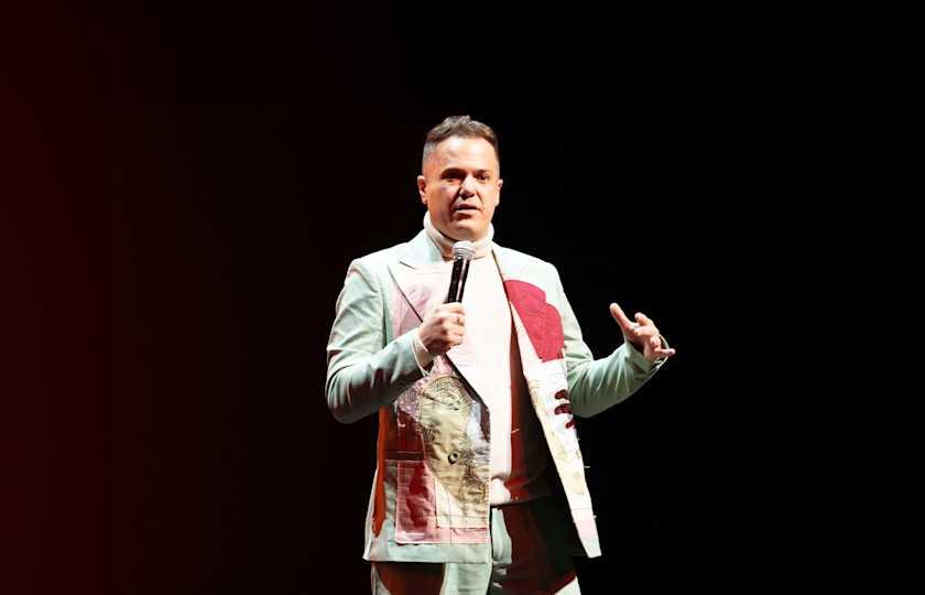 Jeff Arcuri: Whole Wide World Tour