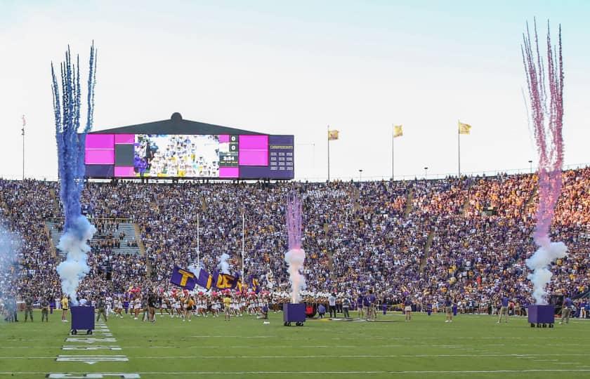 UCLA Bruins at LSU Tigers Football