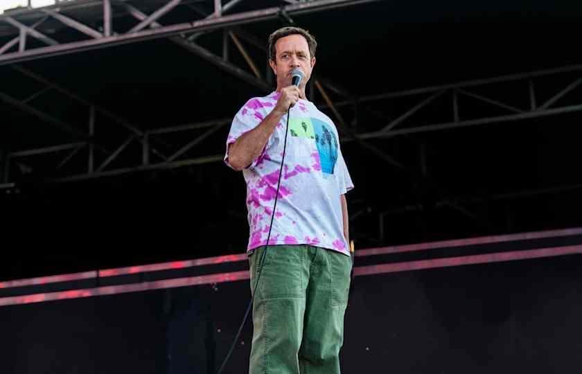 Pauly Shore - Stick With The Dancing
