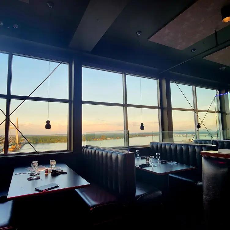 Martini's Grille