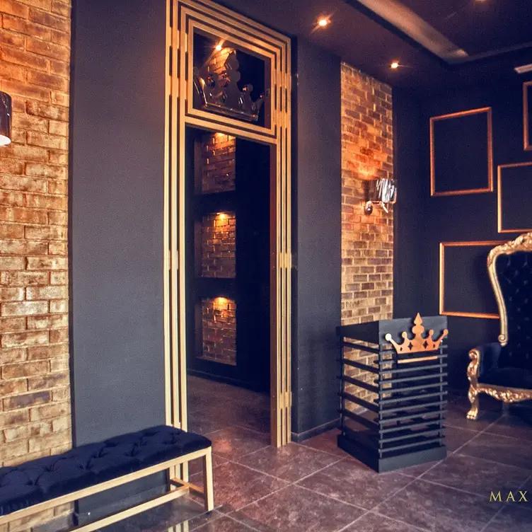 Maximiliano's