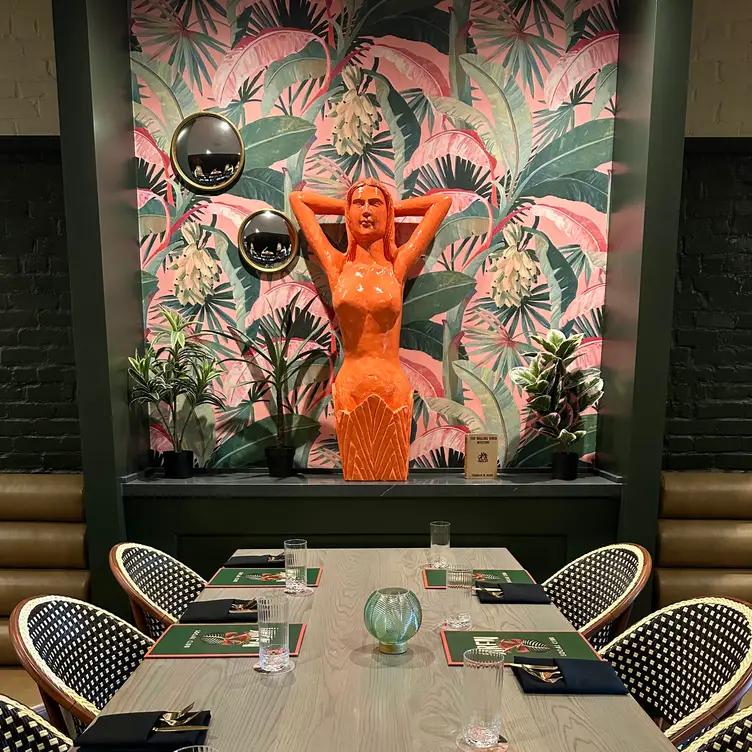 Siren Social Club