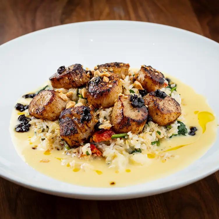 Cooper’s Hawk Winery & Restaurant – Alpharetta, GA