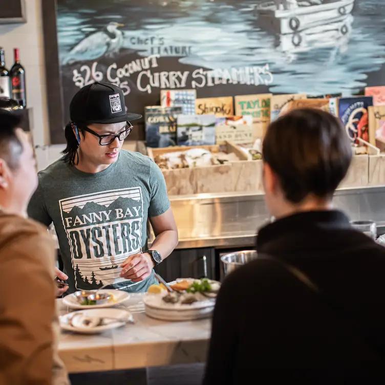 Fanny Bay Oyster Bar & Shellfish Market
