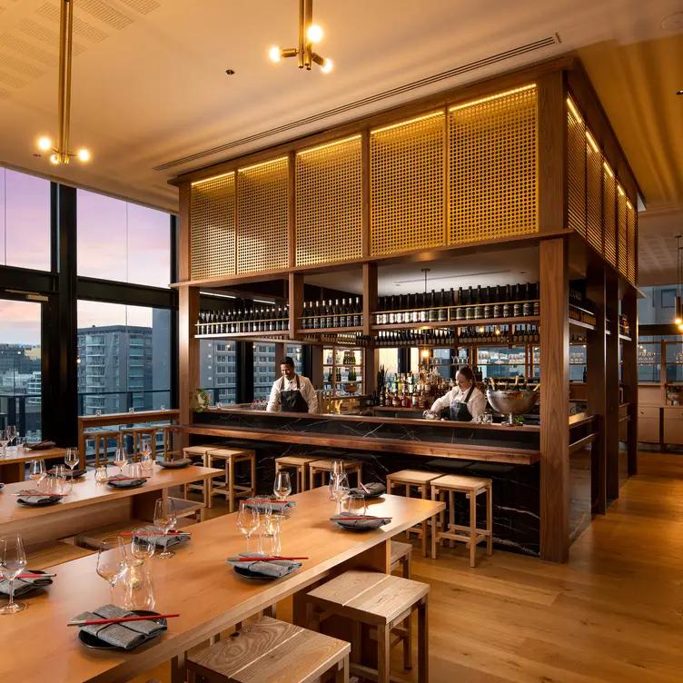 Koomo Restaurant and Bar