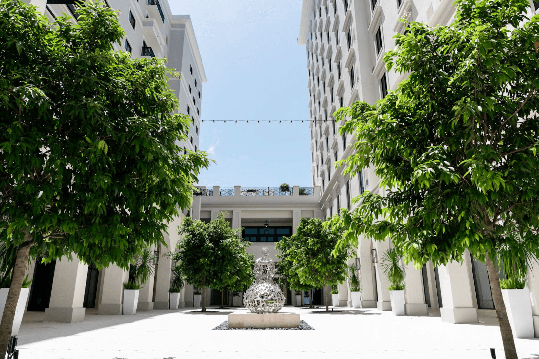 Full Moon Circle at THesis Hotel Miami on Sunday, June 4 at 7:30 p.m.
