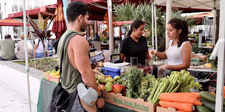 Sunday’s @ the Lincoln Road Farmers Market