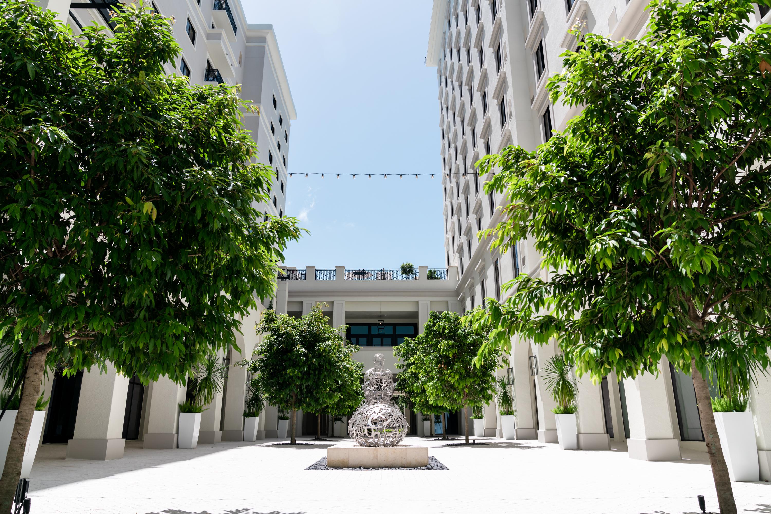 Beyond Grey Fundraiser on Give Miami Day at THesis Hotel Miami